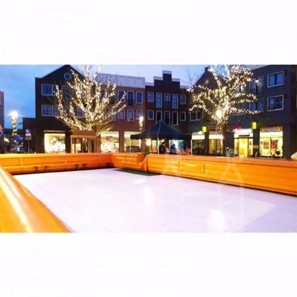 Huur een kunststof schaatsbaan van 150m² Kunststof schaatsbaan huren 150m²