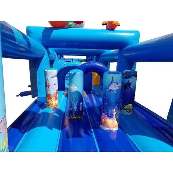 Opblaasbare stormbaan Sealife 18 meter met oceaan- en zeedierdecoraties in volledig zijaanzicht