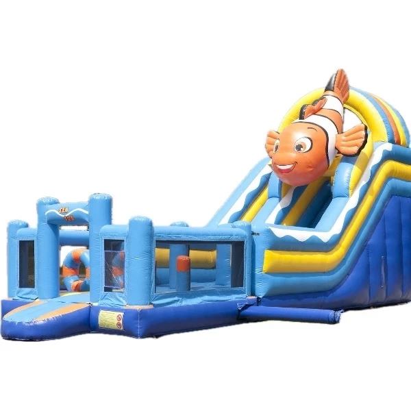 Mega Nemo Slide + Jump huren in Gemert – opblaasbare glijbaan met springkussen en 3D-clownvis