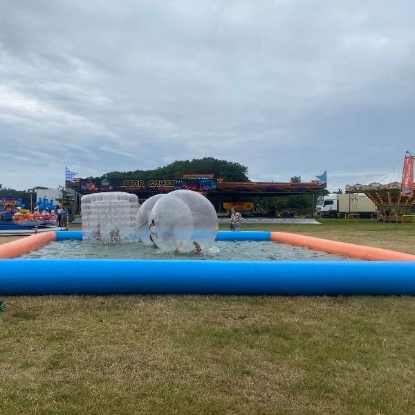 Zwembad 10x10 Meter Huren voor Evenementen en Wateractiviteiten Groot opblaasbaar zwembad 10x10 meter voor evenementen, zeskamp, waterpret en aquaspellen